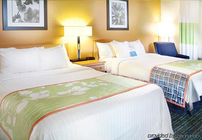 Fairfield Inn And Suites By Marriott Cincinnati Eastgate Chambre photo